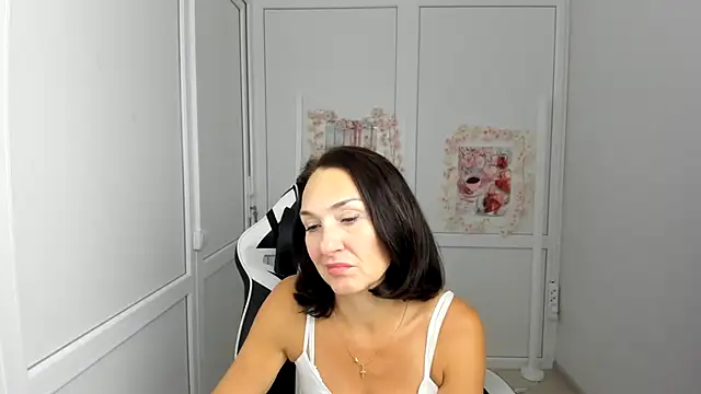 Snapshot of OliviaKateee chatting on July 2026 12:20:01 PM OliviaKateee online show from July 2026 12:20:01 PM