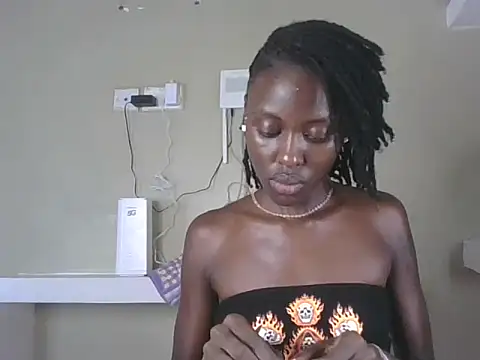 Snapshot of Elsie_1 chatting on July 2026 06:30:02 AM Elsie 1 online show from July 2026 06:30:02 AM