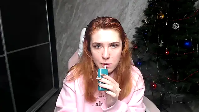 Reginasmilee online show from December 2025 01:43:02 AM