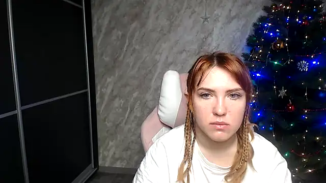 Reginasmilee online show from January 2026 12:56:01 AM