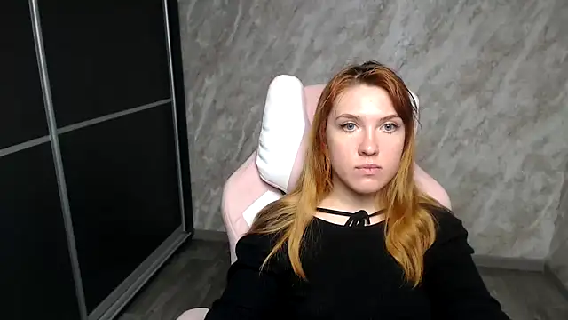 Reginasmilee online show from January 2026 02:27:02 AM