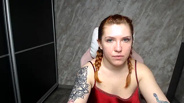 Reginasmilee online show from February 2026 02:30:02 AM