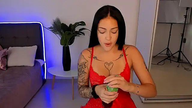Snapshot of amalia_bliss chatting on June 2026 08:41:02 AM amalia bliss online show from June 2026 08:41:02 AM