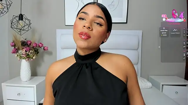 Snapshot of christineowens_ chatting on June 2026 03:07:01 AM christineowens online show from June 2026 03:07:01 AM