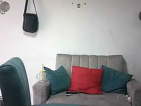 Snapshot of Asly- chatting on July 2026 07:52:01 PM Asly- online show from July 2026 07:52:01 PM