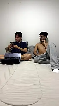 Snapshot of midnight-guys chatting on July 2026 04:41:01 AM midnight-guys online show from July 2026 04:41:01 AM