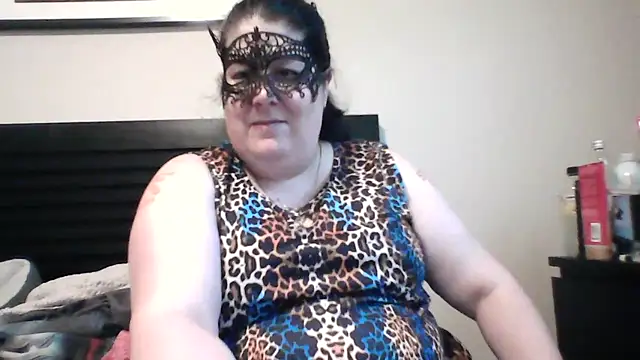 RavenRunee online show from July 2026 01:30:02 AM