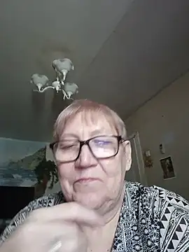 Snapshot of Molli1408 chatting on July 2026 10:40:02 AM Molli1408 online show from July 2026 10:40:02 AM