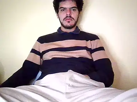 Snapshot of Hectorssuarez chatting on July 2026 02:23:02 PM Hectorssuarez online show from July 2026 02:23:02 PM