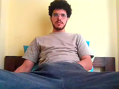 Snapshot of Hectorssuarez chatting on July 2026 04:02:02 PM Hectorssuarez online show from July 2026 04:02:02 PM