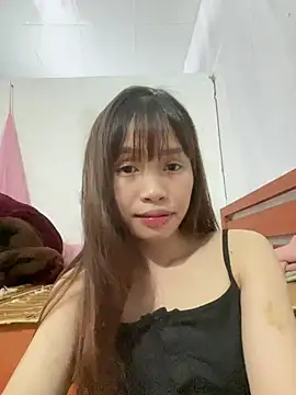 Snapshot of Nhii_Cum chatting on July 2026 02:37:02 AM Nhii Cum online show from July 2026 02:37:02 AM