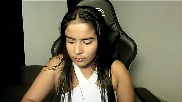 Kiara Naomi online show from July 2026 04:36:01 AM