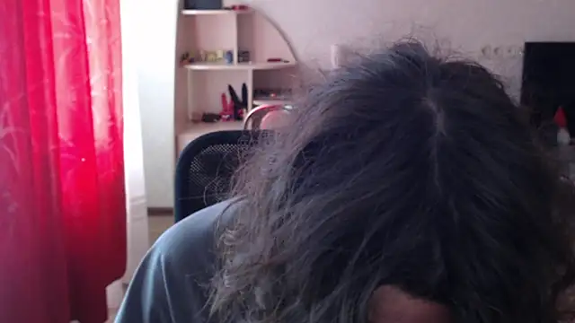 Snapshot of tiiiiiiiiim chatting on July 2026 01:15:02 PM tiiiiiiiiim online show from July 2026 01:15:02 PM