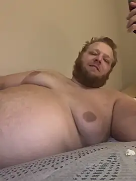 Snapshot of Tallbellybear chatting on July 2026 11:05:02 AM Tallbellybear online show from July 2026 11:05:02 AM