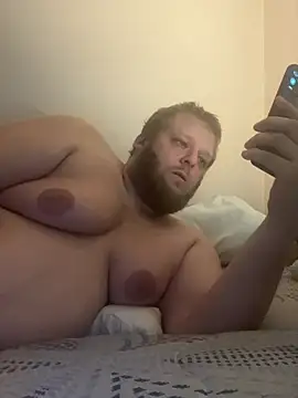 Snapshot of Tallbellybear chatting on July 2026 06:57:02 PM Tallbellybear online show from July 2026 06:57:02 PM
