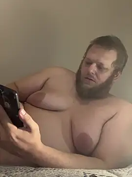 Snapshot of Tallbellybear chatting on July 2026 08:18:02 AM Tallbellybear online show from July 2026 08:18:02 AM