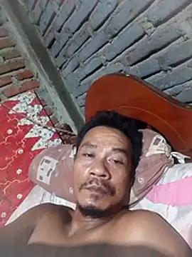 maxwel20 online show from July 2026 07:11:01 PM
