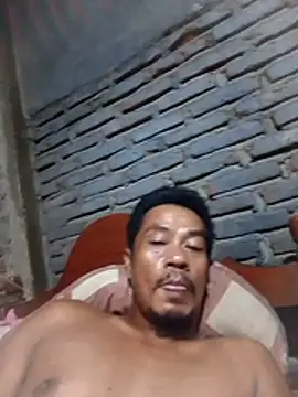 maxwel20 online show from July 2026 03:52:02 PM
