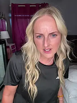 SexySophiex online show from July 2026 07:55:01 PM