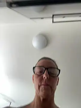 Snapshot of ElectricEv chatting on July 2026 07:13:01 AM ElectricEv online show from July 2026 07:13:01 AM