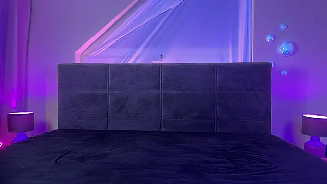 pink paula online show from July 2026 08:11:01 PM