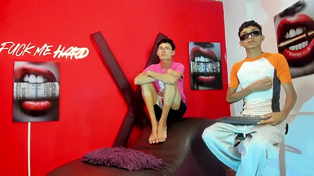 PRETTY LOVERS1 online show from July 2026 01:18:01 AM