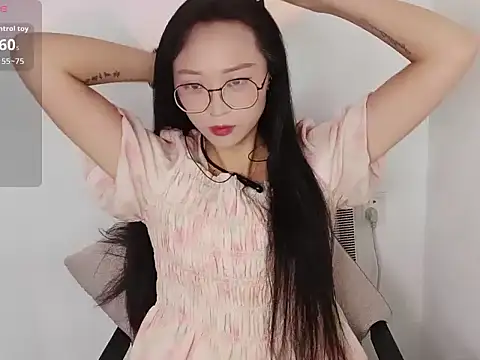 Snapshot of JiaQi-170 chatting on July 2026 09:13:02 AM JiaQi-170 online show from July 2026 09:13:02 AM