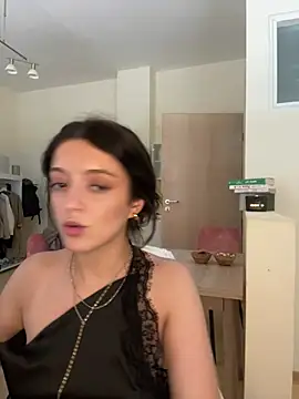Snapshot of ValeriaNextDoor chatting on July 2026 10:42:01 AM ValeriaNextDoor online show from July 2026 10:42:01 AM
