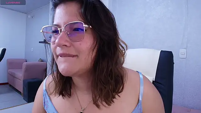Lucero Angels online show from July 2026 07:51:01 PM