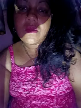 Snapshot of tamilredwine chatting on July 2026 05:10:02 AM tamilredwine online show from July 2026 05:10:02 AM
