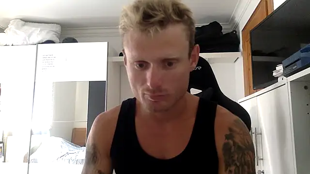 Snapshot of Nakedendurance1994 chatting on July 2026 09:55:01 AM Nakedendurance1994 online show from July 2026 09:55:01 AM