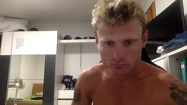 Snapshot of Nakedendurance1994 chatting on July 2026 08:25:01 PM Nakedendurance1994 online show from July 2026 08:25:01 PM