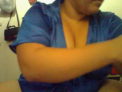 Andrea silva online show from July 2026 08:33:02 PM