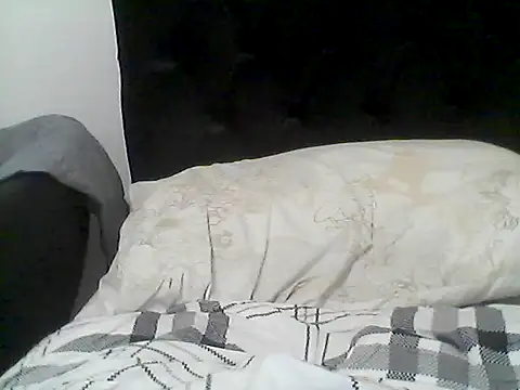 Snapshot of Mikel221 chatting on July 2026 07:50:02 PM Mikel221 online show from July 2026 07:50:02 PM