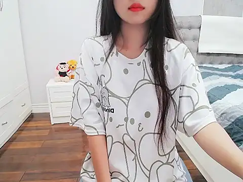 Snapshot of Love-sweets2 chatting on July 2026 05:46:02 AM Love-sweets2 online show from July 2026 05:46:02 AM