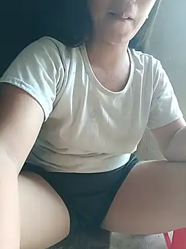 Snapshot of Kuki-bebe chatting on July 2026 10:07:02 AM Kuki-bebe online show from July 2026 10:07:02 AM