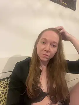 EmmaaFit online show from July 2026 05:18:02 PM
