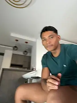 Snapshot of davidmarquez_98 chatting on July 2026 10:15:01 PM davidmarquez 98 online show from July 2026 10:15:01 PM