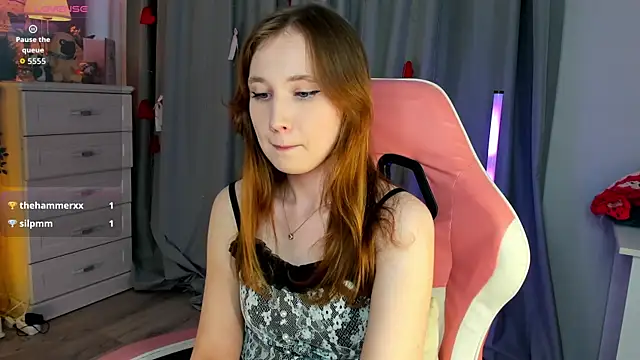 Snapshot of CozyKisses chatting on July 2026 10:00:01 AM CozyKisses online show from July 2026 10:00:01 AM