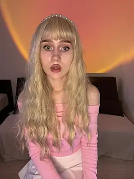 Charlotte Pretty online show from July 2026 03:26:01 PM