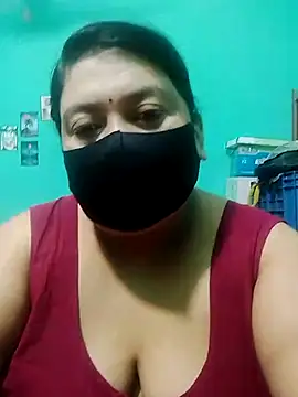Snapshot of Saxy_Sheela28 chatting on August 2026 10:34:02 PM Saxy Sheela28 online show from August 2026 10:34:02 PM