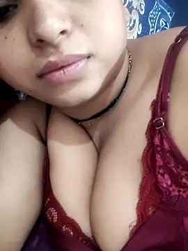 Snapshot of hoti_Komal chatting on July 2026 02:05:17 AM hoti Komal online show from July 2026 02:05:17 AM