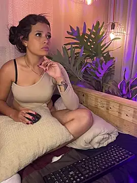Samantha026 online show from July 2026 06:57:02 PM