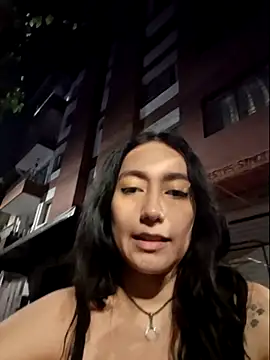 Snapshot of Evelyn_outdoors chatting on July 2026 04:19:02 AM Evelyn outdoors online show from July 2026 04:19:02 AM