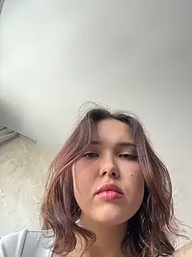 Adelia Leclanche online show from July 2026 08:05:01 AM