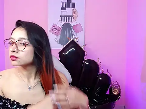 Snapshot of Nahomi_xxx chatting on July 2026 04:19:02 AM Nahomi xxx online show from July 2026 04:19:02 AM