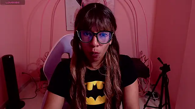 Ariavelvett  online show from July 2026 07:28:02 AM