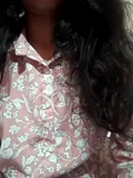 Snapshot of Suhani_8695 chatting on July 2026 03:59:02 PM Suhani 8695 online show from July 2026 03:59:02 PM