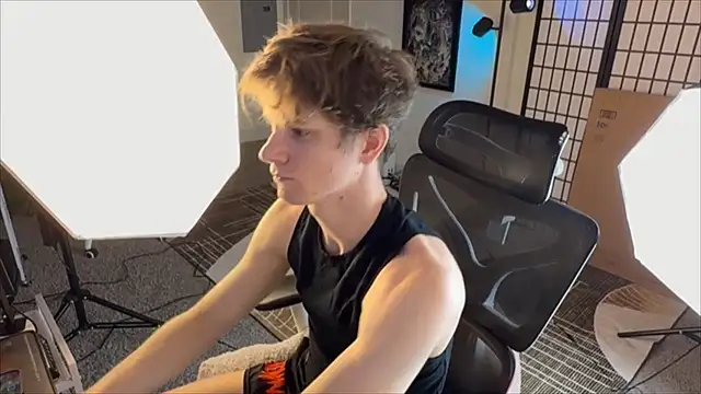 Valk0o online show from July 2026 12:57:01 AM