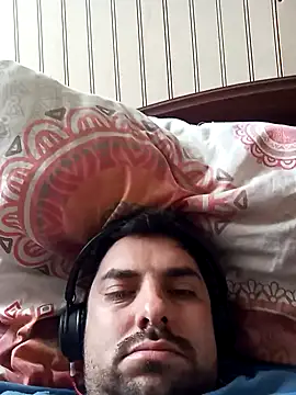 Snapshot of robredoj chatting on October 2025 02:04:01 PM robredoj online show from October 2025 02:04:01 PM